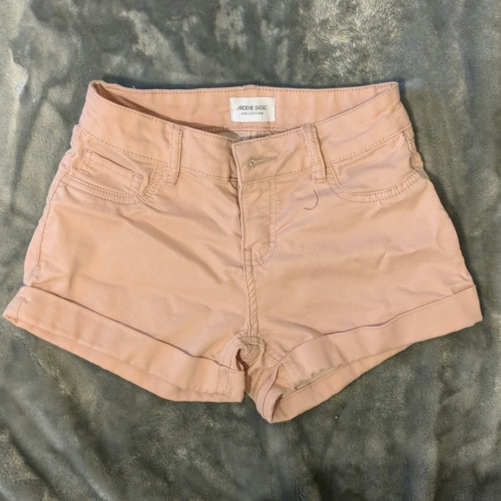 Pink short shorts